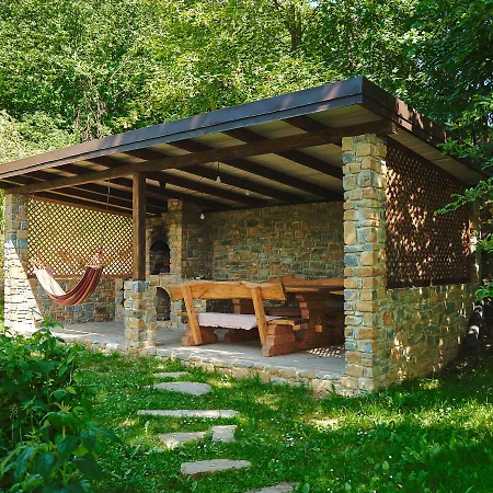 Шале лісова Podgorodtsy